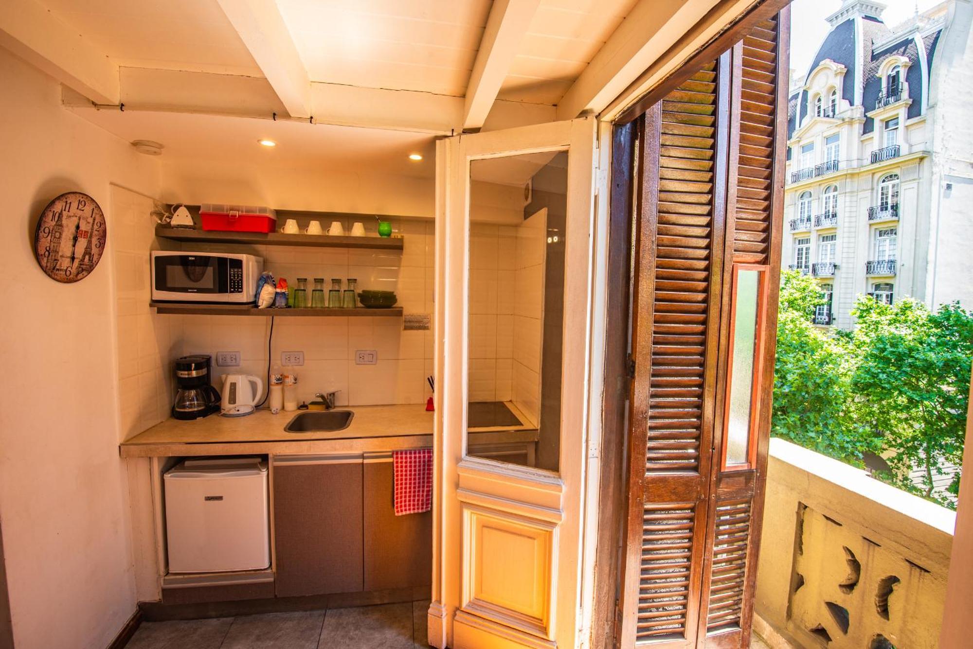Duplex En Centro Historico Y Turistico Sobre Av. De Mayo Буенос Айрес Екстериор снимка